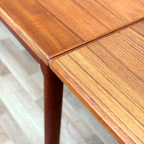 Dining table in teak, 1950s-60s, Denmark - Beyo Vintage