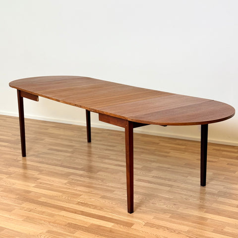 Dining table with 4 extension boards, 1950s-60s, Denmark - Beyo Vintage