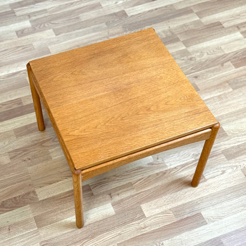 Coffee table / Side table in oak by Gunnar Myrstrand for Källemo, 1950s-60s, Sweden - Beyo Vintage