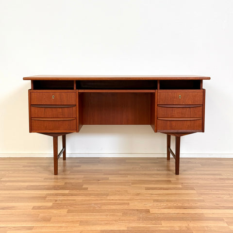 Writing desk in teak, 1950s-60s, Denmark - Beyo Vintage