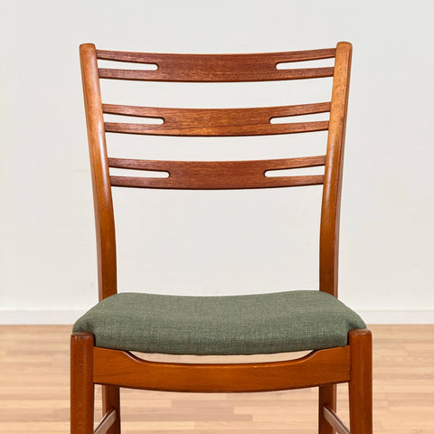 Set of 6 dining chairs in teak, 'model 219', by Farstrup, 1960s, Denmark - Beyo Vintage