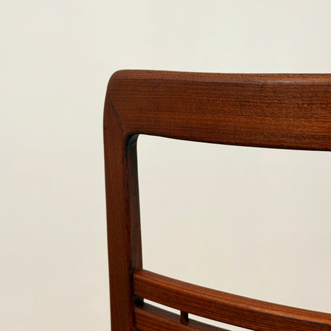 Set of 4 dining chairs in walnut by Svante Skogh from the Rosetto-series for Abrahamssons Möbelfabrik AB, 1950s-60s, Smålands Taberg in Sweden