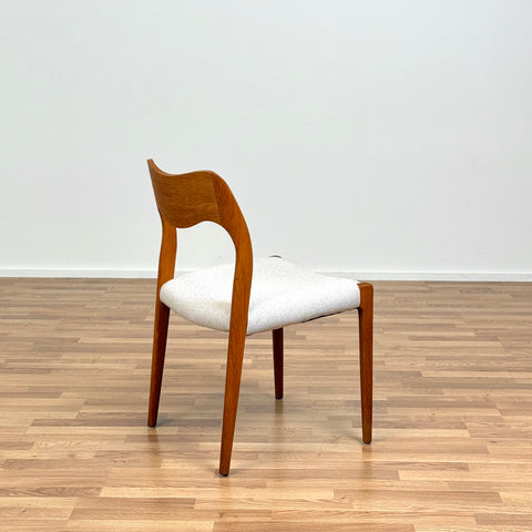 Set of 4 NIELS O. MØLLER , model '71', in oak, 1950s-60s, Denmark - Beyo Vintage