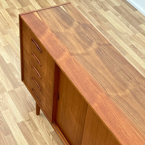 Mid century Danish teak sideboard, Denmark 1960 - Beyo Vintage