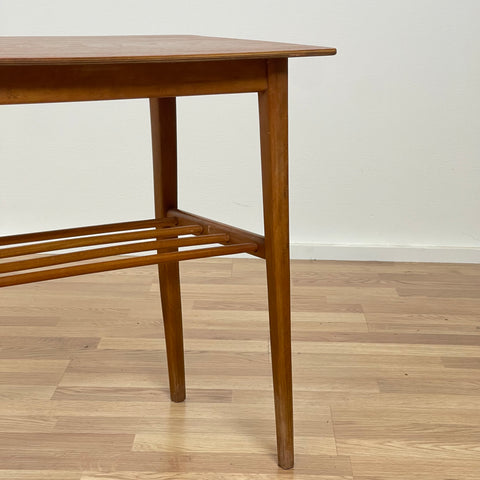 Danish side table in teak, 1950s-60s. - Beyo Vintage