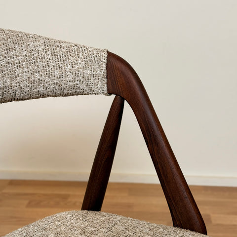 Set of 8 dining chairs in walnut by Kai Kristiansen, 1950s-60s, Denmark - Beyo Vintage