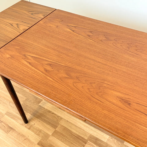 Dining table in teak, 1950s-60s, Denmark - Beyo Vintage