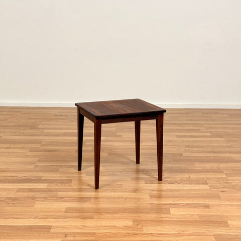 Sidobord i Santosrosenträ, designad av Bent Silberg, 1950-60-tal, Danmark