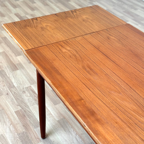 Dining table in teak, 1950s-60s, Denmark - Beyo Vintage