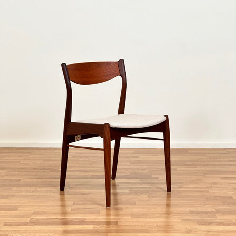 Set om 4 matstolar i teak av Ærthøj Jensen & Mølholm, 1950-60-tal, Danmark