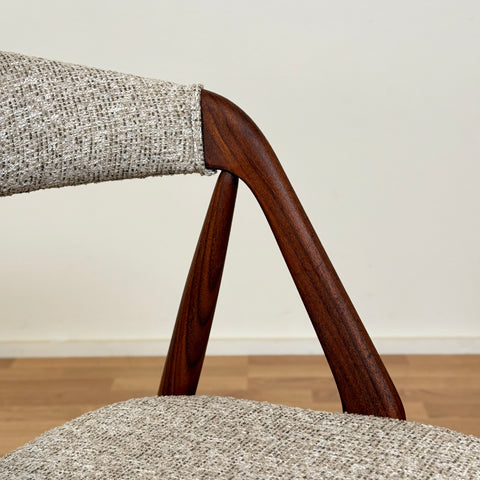 Set of 8 dining chairs in walnut by Kai Kristiansen, 1950s-60s, Denmark - Beyo Vintage