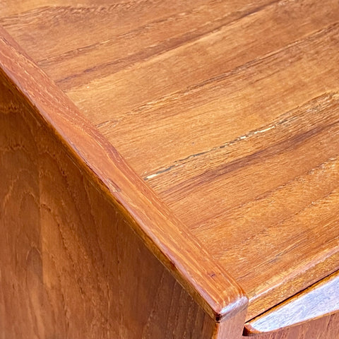 Mid-century Danish teak dresser, 1960s - Beyo Vintage