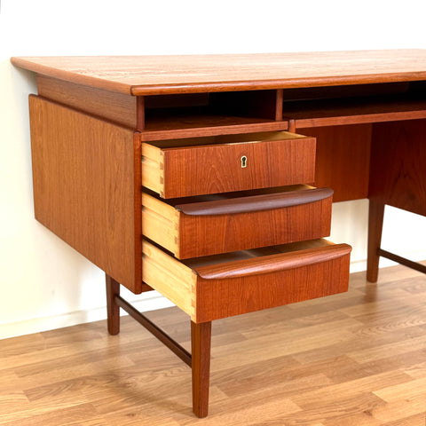 Writing desk in teak, 1950s-60s, Denmark - Beyo Vintage