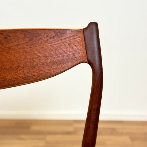 Set om 4 matstolar i teak av Ærthøj Jensen & Mølholm, 1950-60-tal, Danmark