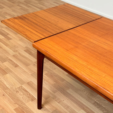 Dining table in teak by Henning Kjærnulf for Vejle furniture factory, 1950s-60s, Denmark