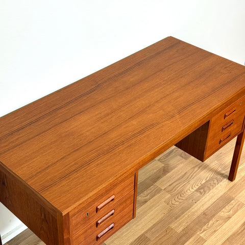 Writing desk in teak, 1970s, Denmark - Beyo Vintage