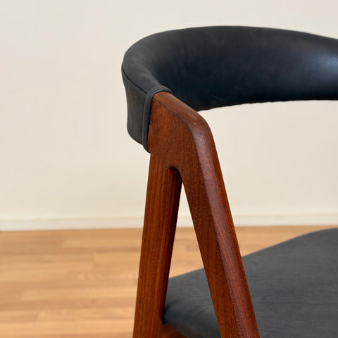 Set of 4 dining chairs in teak by Thomas Harlev for Farstrup, 1950s-60s, Denmark - Beyo Vintage