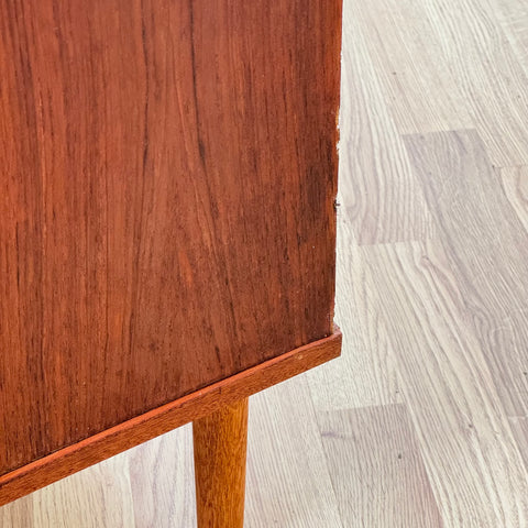 Chest of drawers in teak, Denmark, 1950-60s. - Beyo Vintage