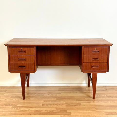 Writing desk in teak, 1950s-60s, Denmark - Beyo Vintage