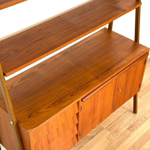 Bookshelf in teak, 1950s-60s, Sweden - Beyo Vintage