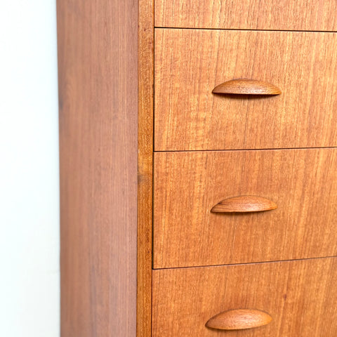 Chest of 6 drawers in teak, 1950s-60s, Denmark - Beyo Vintage