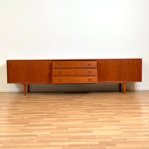Sideboard in teak by Brouer Mobelfabrik, 1950s-60s, Denmark - Beyo Vintage