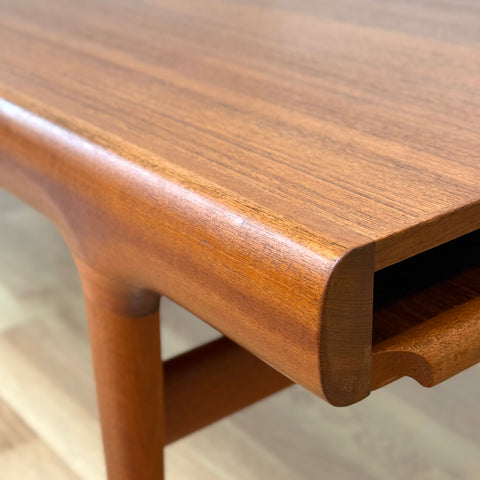 Coffee table in teak by Johannes Andersen, 1950s-60s, Denmark - Beyo Vintage