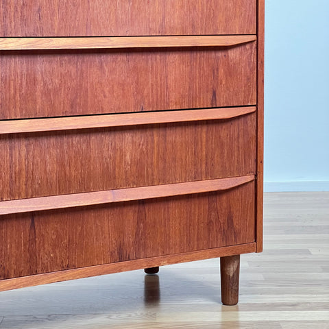 Mid-century Danish teak dresser, 1960s - Beyo Vintage