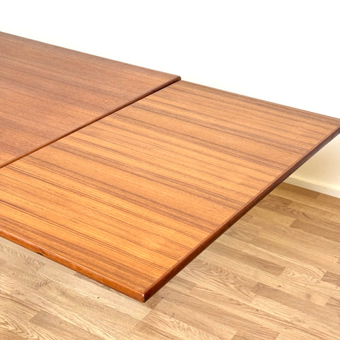 Dining table in teak, 1950s-60s, Denmark - Beyo Vintage
