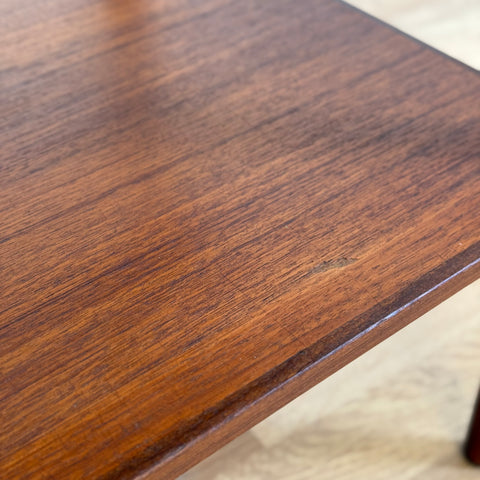 Side table in teak, 1950s-60s, Denmark - Beyo Vintage