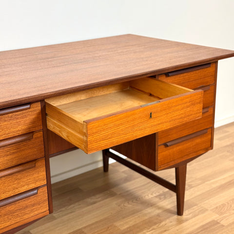 Writing desk in teak, 1950s-60s, Denmark - Beyo Vintage