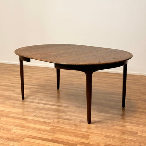 Dining table in oak by Henry Kjærnulf for Sorø møbelfabrik, 1950s-60s, Denmark