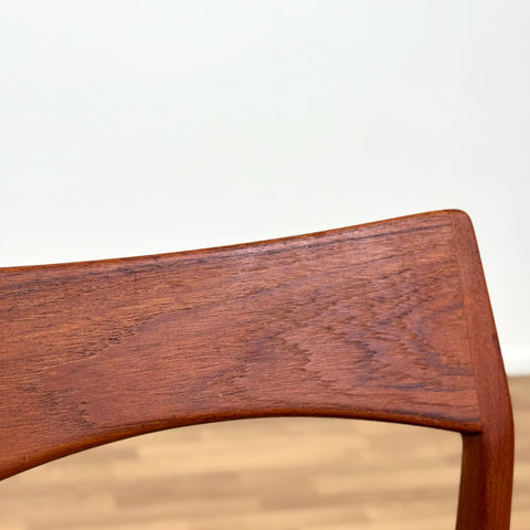 Set of 6 dining chairs in teak by Henning Kjaernulf. A for Vejle Stolefabrik, 1950s-60s, Denmark - Beyo Vintage
