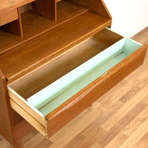 Cabinet in teak, 1960s-70s, Denmark - Beyo Vintage