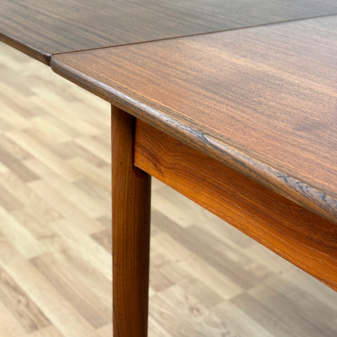Dining table in teak, 1950s-60s, Denmark - Beyo Vintage