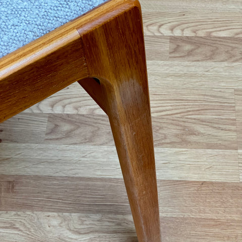 Oak dining chairs by Erik Buch, Set of 4 - Beyo Vintage