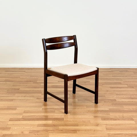 Set of 8 dining chairs, in oak & rosewood, 1970s, Denmark - Beyo Vintage