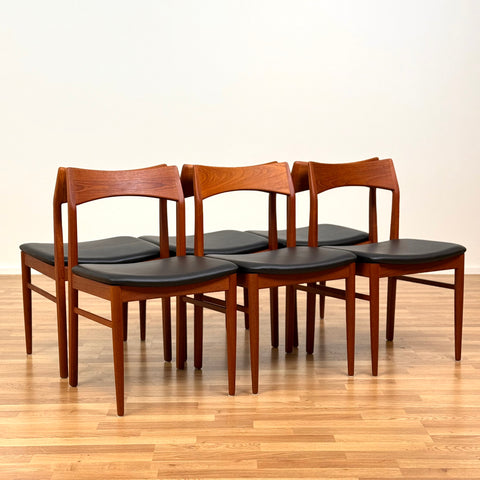 Set of 6 dining chairs in teak by Henning Kjaernulf. A for Vejle Stolefabrik, 1950s-60s, Denmark - Beyo Vintage