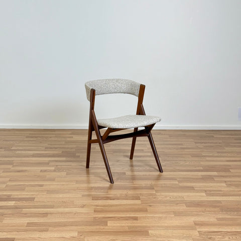 Single chair made of walnut, 1950s-60s, Denmark - Beyo Vintage