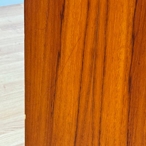 Danish teak chest of drawers, 1950s-60s. - Beyo Vintage