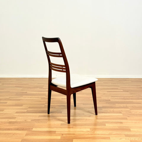 Set of 4 dining chairs in walnut by Svante Skogh from the Rosetto-series for Abrahamssons Möbelfabrik AB, 1950s-60s, Smålands Taberg in Sweden