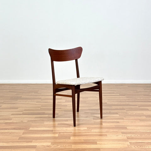 Set of 8 dining chairs in teak by Schionning and Elgaard, 1950s-60s, Denmark - Beyo Vintage