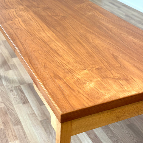 Dining table in teak and oak by Børge Mogensen, 1950s-60s, Denmark - Beyo Vintage