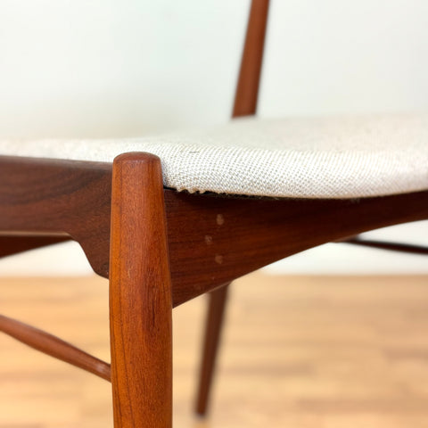 Set om 4 matstolar i teak av Ærthøj Jensen & Mølholm, 1950-60-tal, Danmark