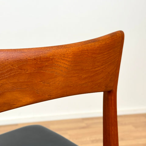 Set of 6 dining chairs in teak by Henning Kjaernulf. A for Vejle Stolefabrik, 1950s-60s, Denmark - Beyo Vintage