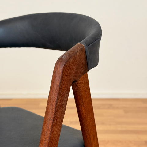 Set of 4 dining chairs in teak by Thomas Harlev for Farstrup, 1950s-60s, Denmark - Beyo Vintage