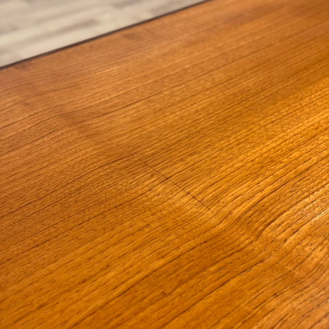 Coffee table in teak, 1950s-60s, Denmark - Beyo Vintage