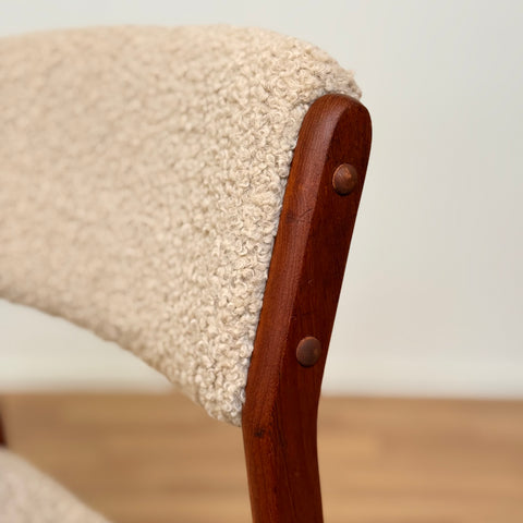 Set om 6 matstolar i teak av Henry Walter Klein