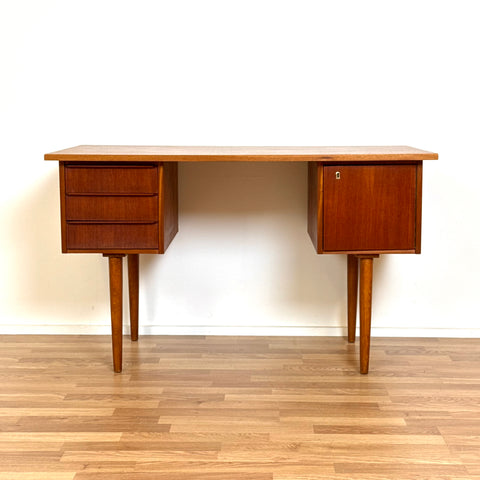 Small writing desk in teak, 1950s-60s, Denmark - Beyo Vintage