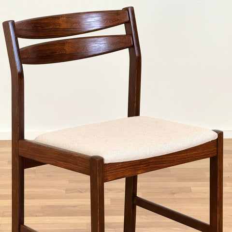 Set of 8 dining chairs, in oak & rosewood, 1970s, Denmark - Beyo Vintage
